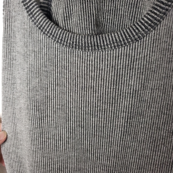 FP BEACH flowy open back stripped sleevless dress - Picture 7 of 9